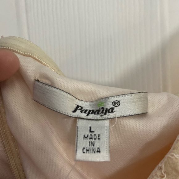 Dress - Picture 3 of 4